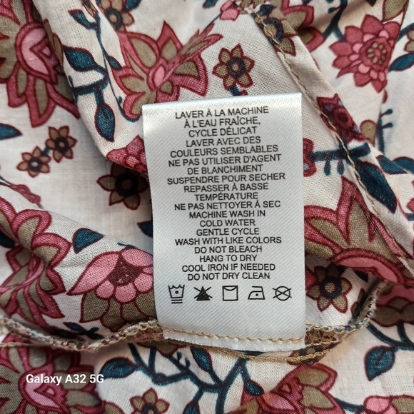 C&C California Red Ruffled Blouse with 3/4 Sleeves Size L - Picture 12 of 12